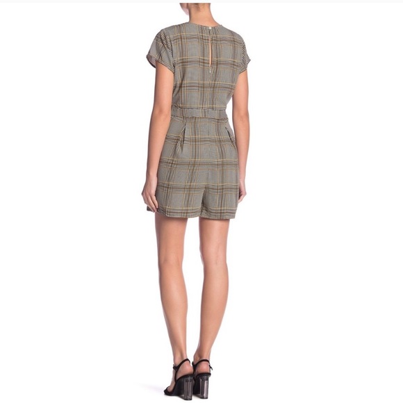 19 COOPER | Plaid Romper - Picture 6 of 6